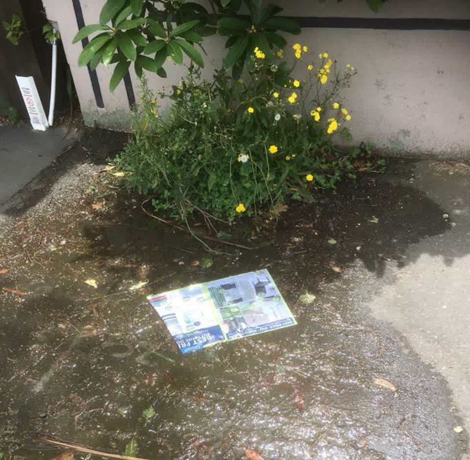 The photograph attached to this water supply report