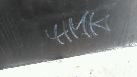 Graffiti, a report photo