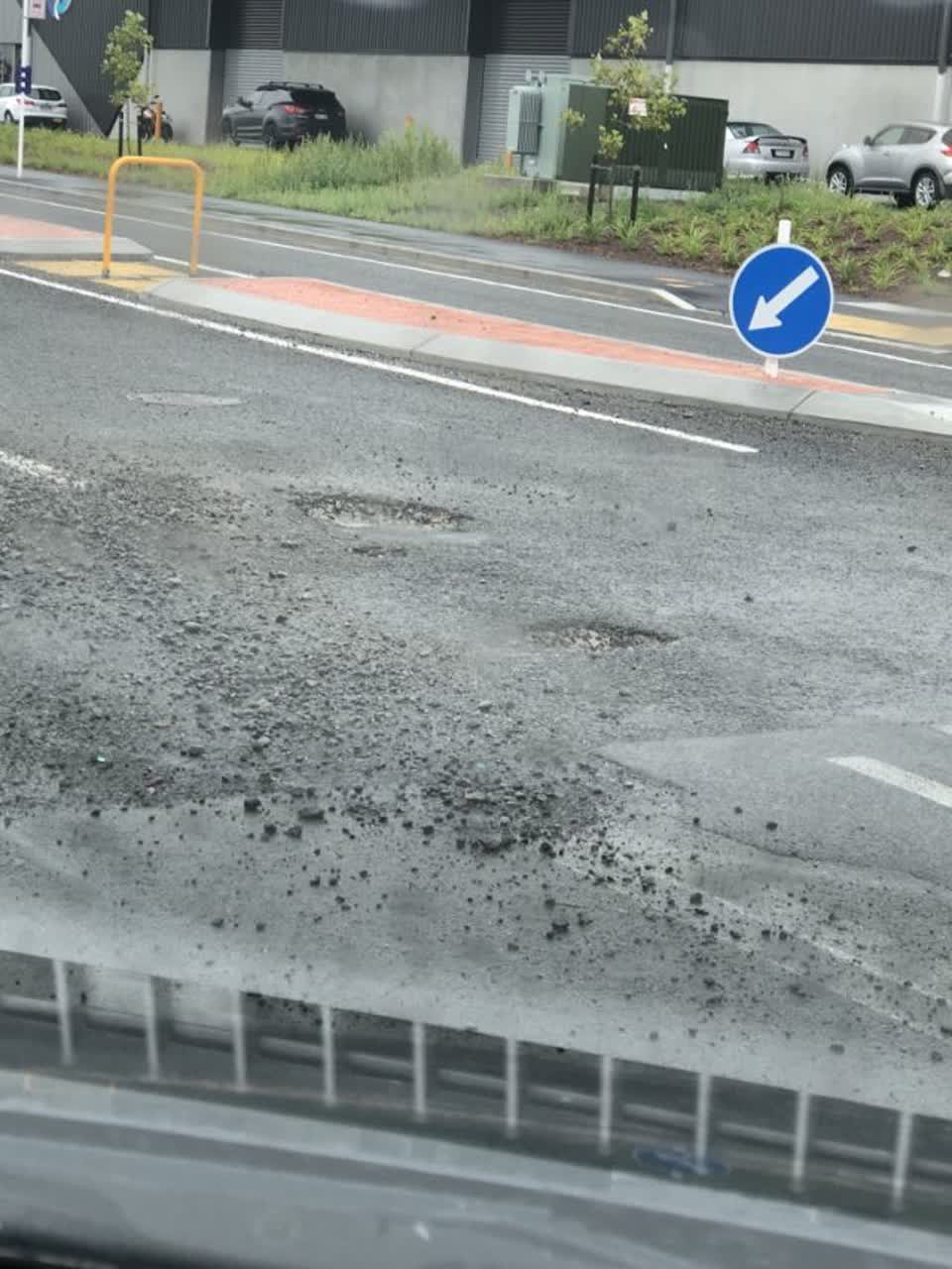 The photograph attached to this roading/streets report