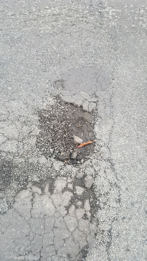 Roading/Streets, a report photo