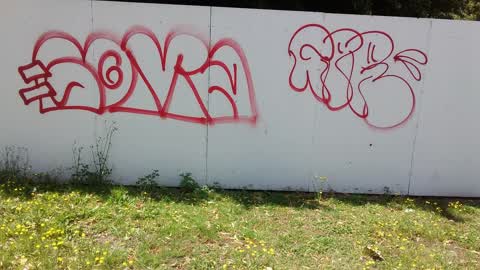 Graffiti, a report photo