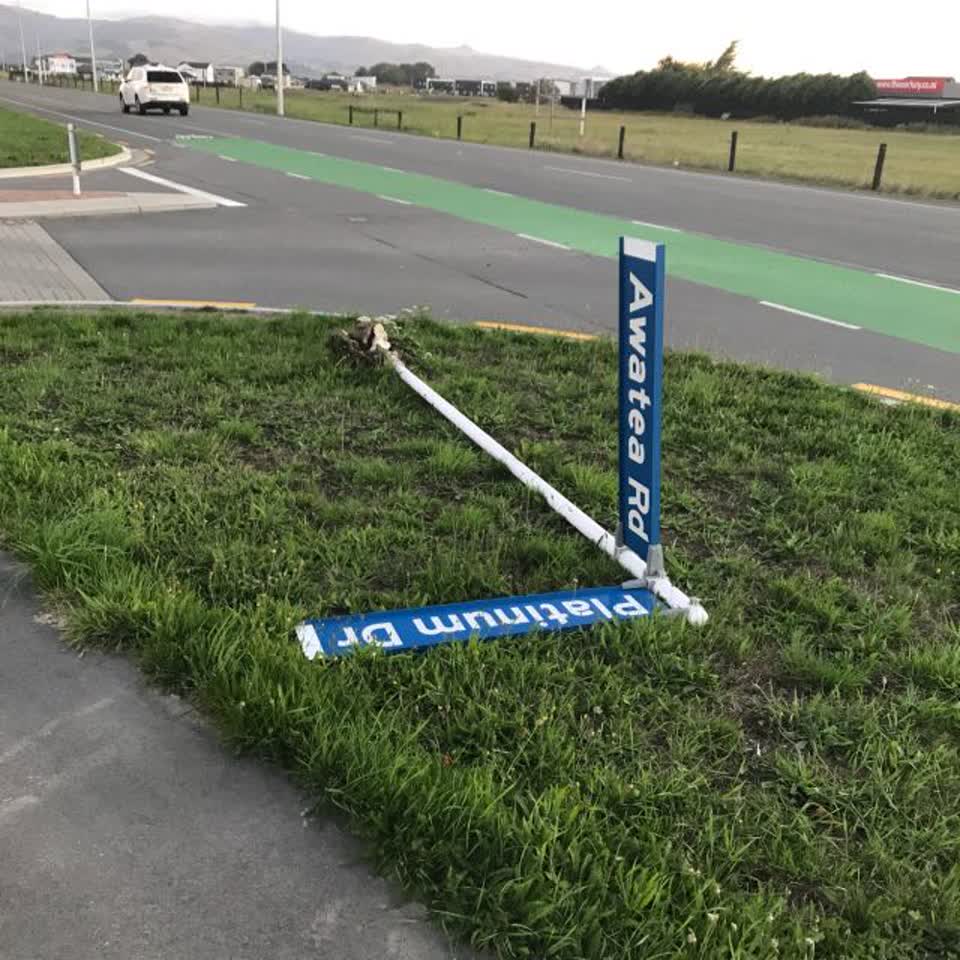The photograph attached to this roading/streets report