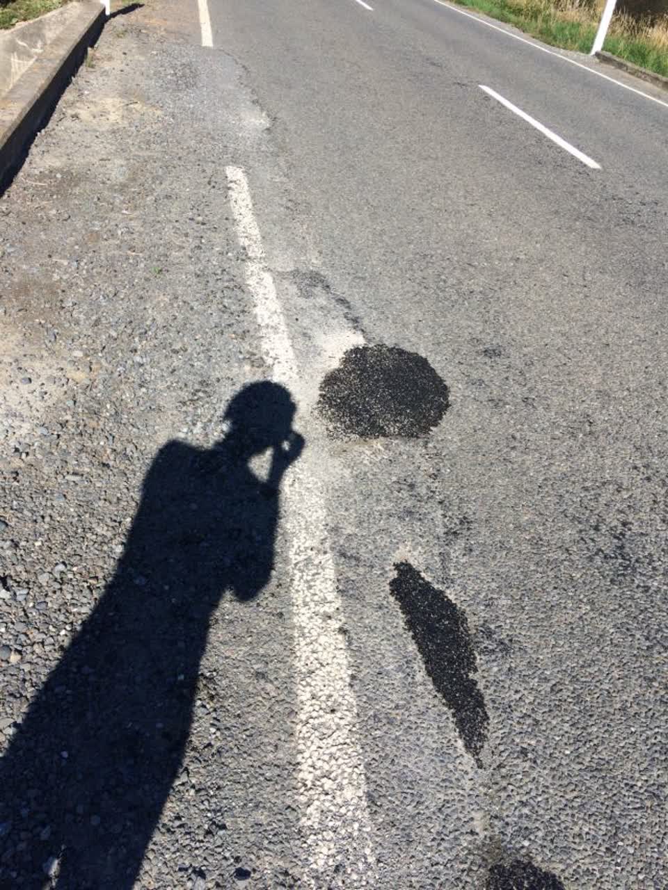 The photograph attached to this roading/streets report