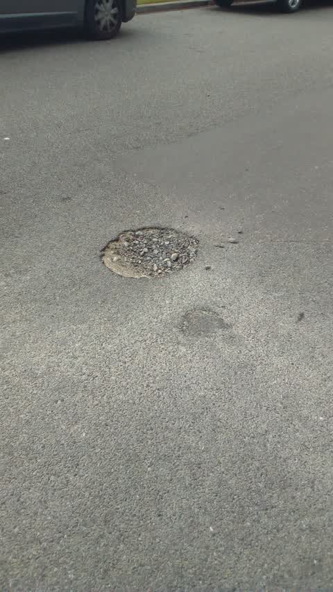 Roading/Streets, a report photo