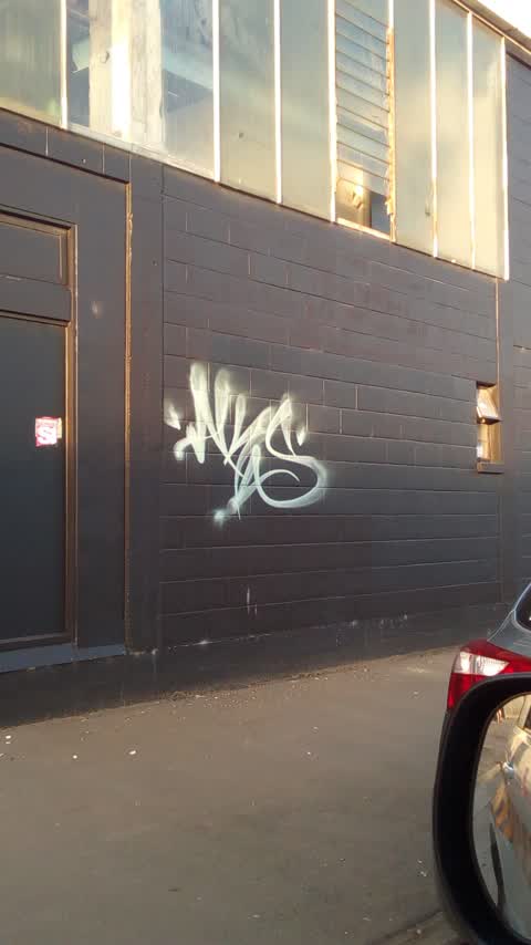 Graffiti, a report photo