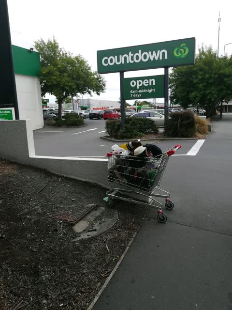 Rubbish/Recycling, a report photo