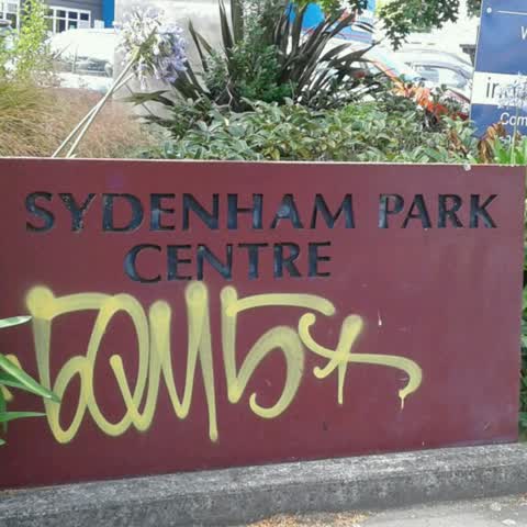 Graffiti, a report photo