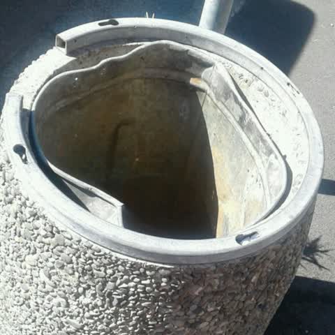 Rubbish/Recycling, a report photo