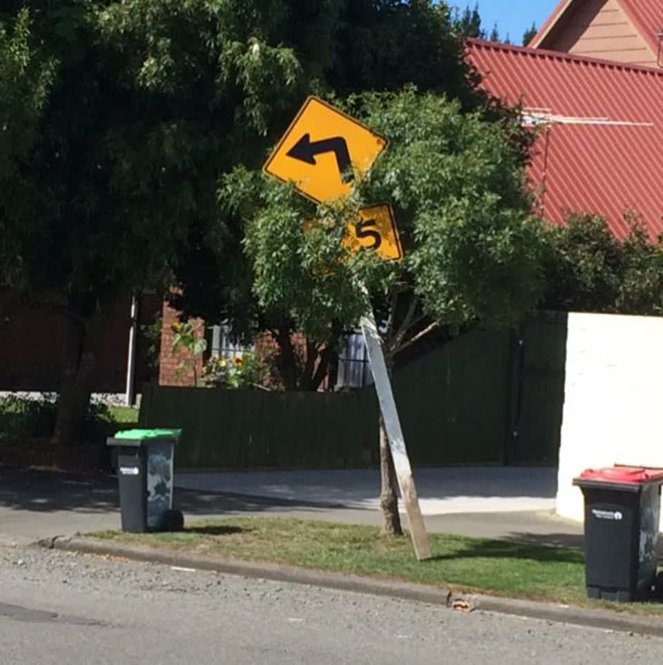 The photograph attached to this roading/streets report