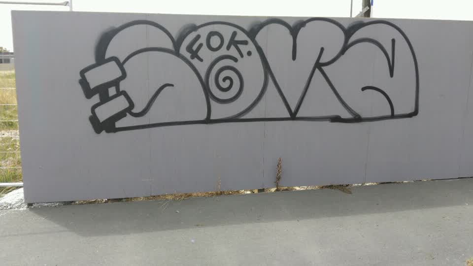 The photograph attached to this graffiti report