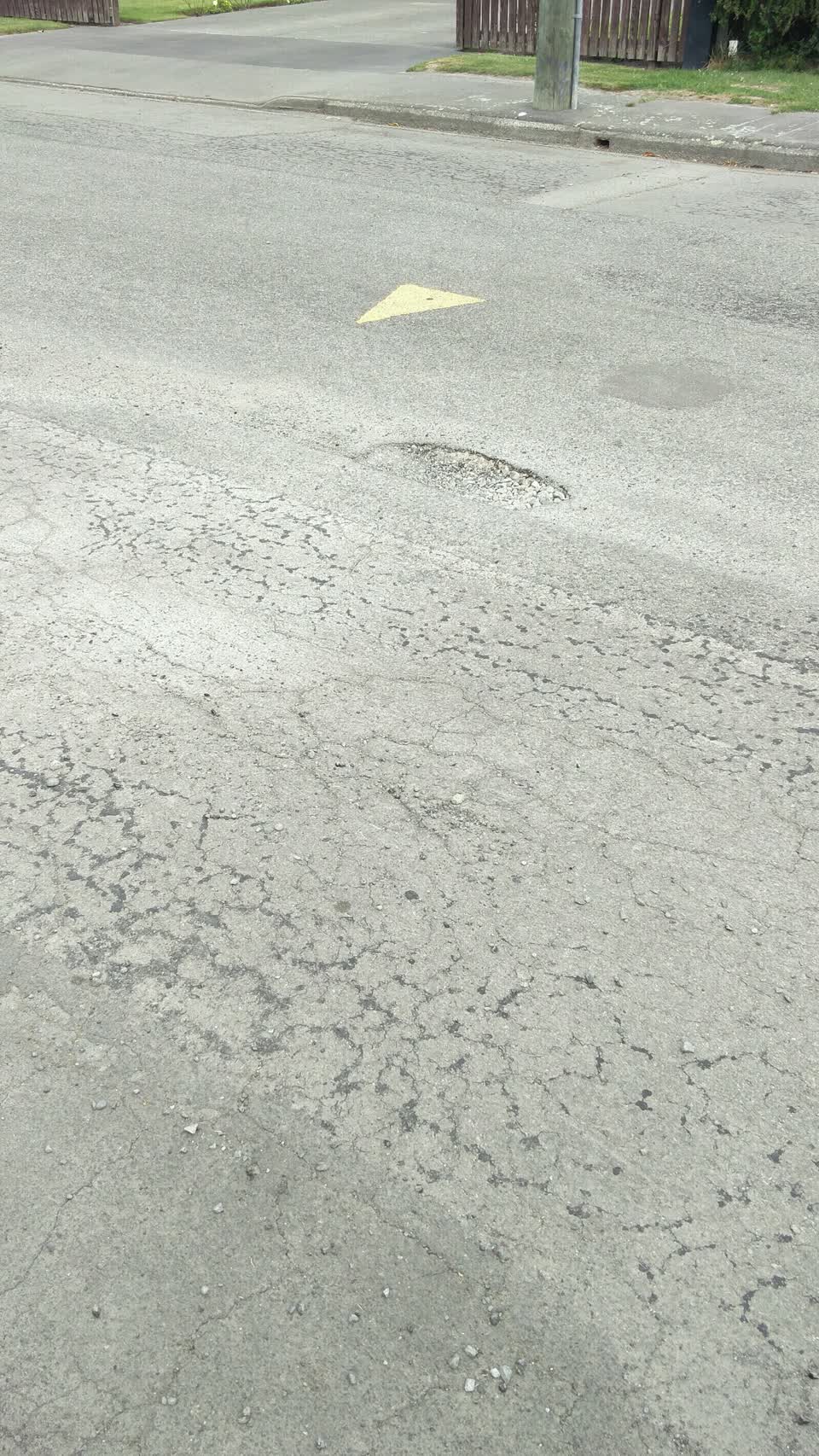 The photograph attached to this roading/streets report
