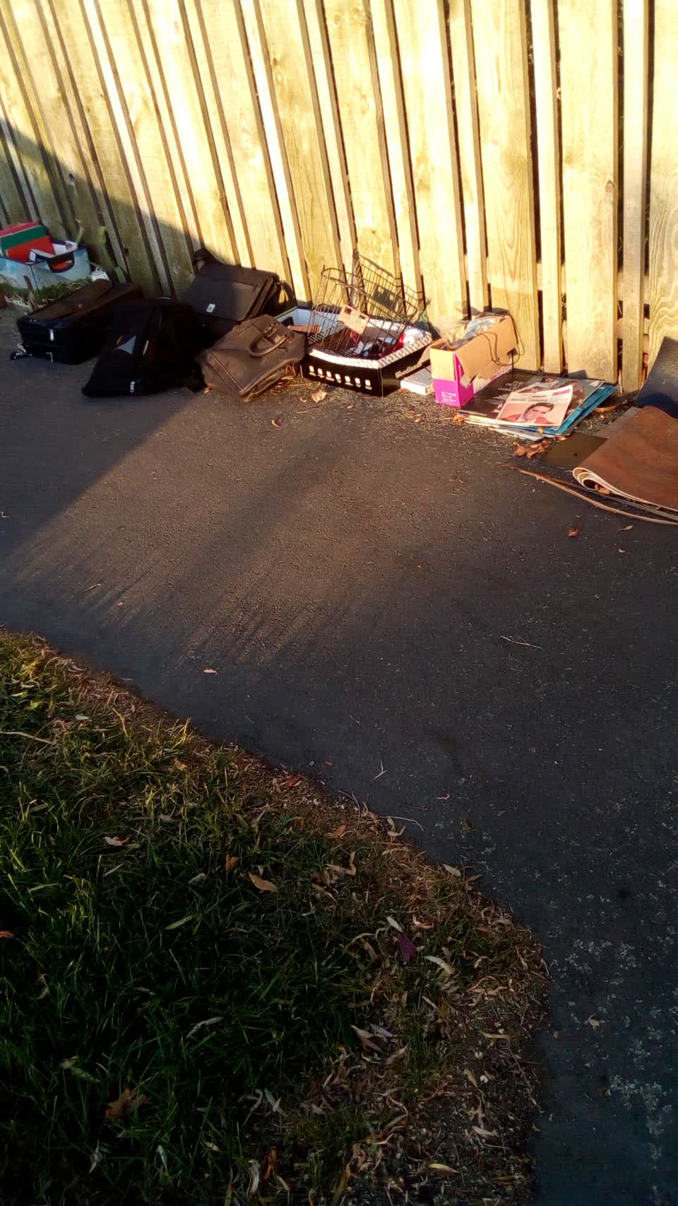 The photograph attached to this rubbish/recycling report