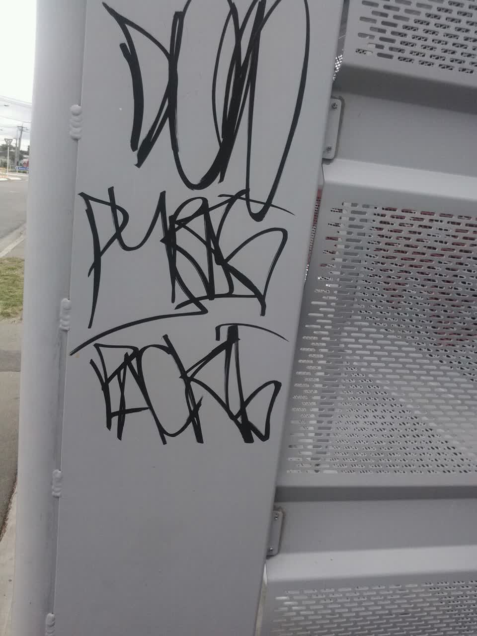 The photograph attached to this graffiti report