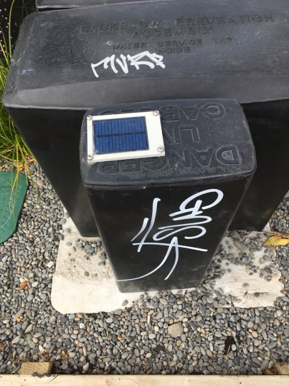 The photograph attached to this graffiti report