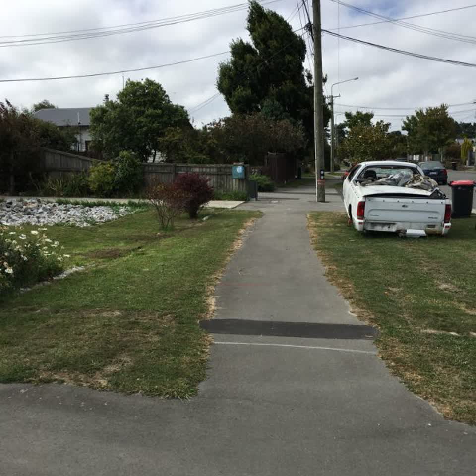 The photograph attached to this roading/streets report