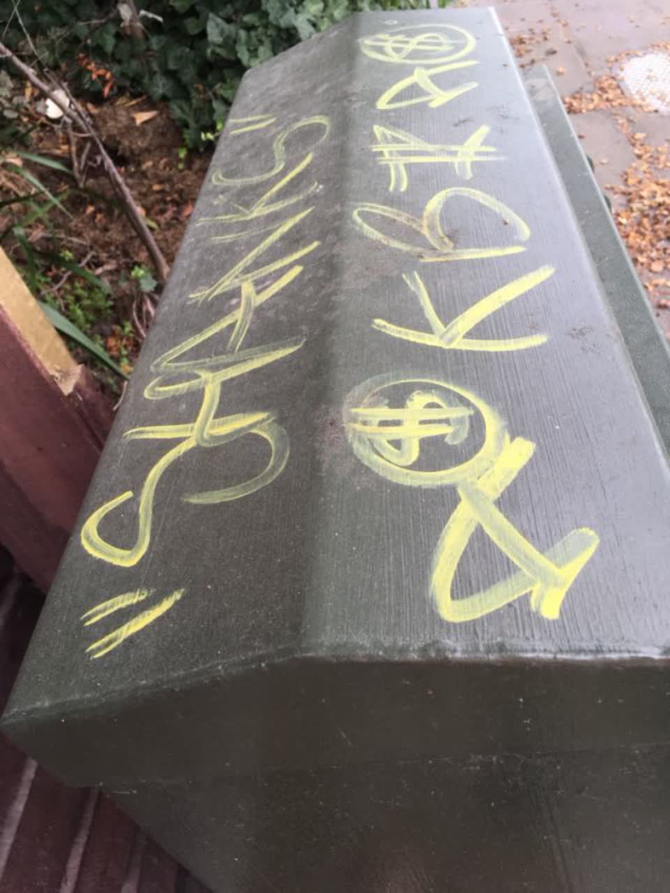 The photograph attached to this graffiti report