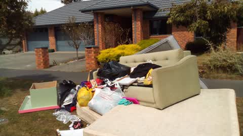 Rubbish/Recycling, a report photo