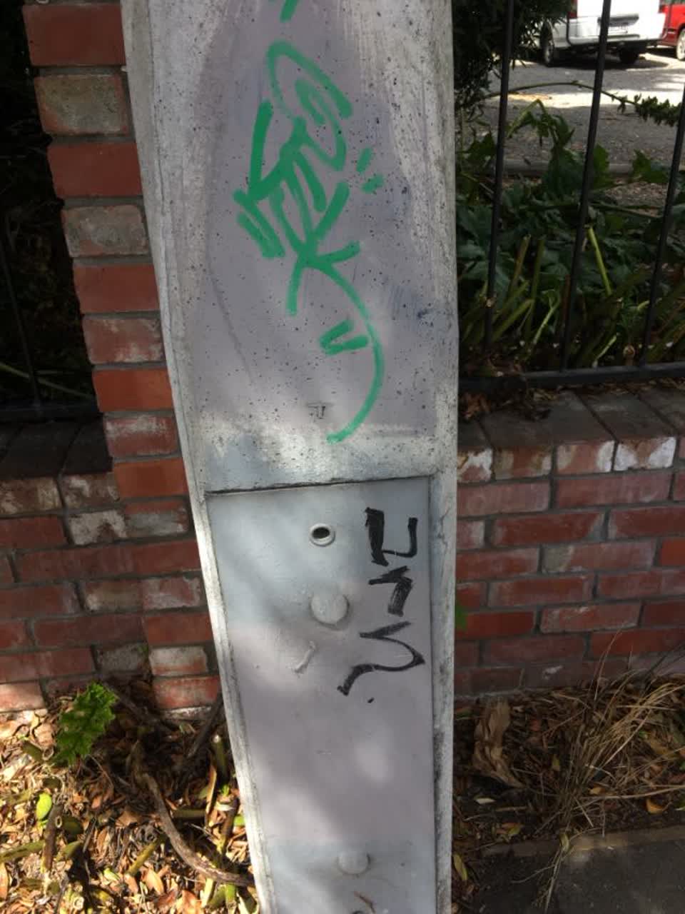 The photograph attached to this graffiti report