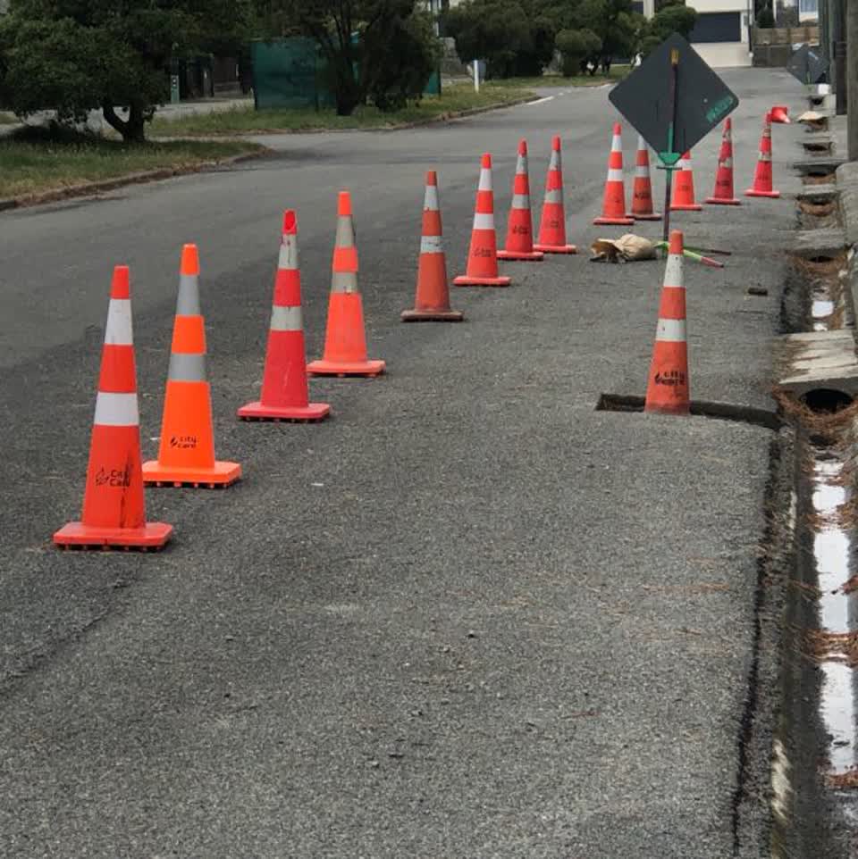 The photograph attached to this roading/streets report