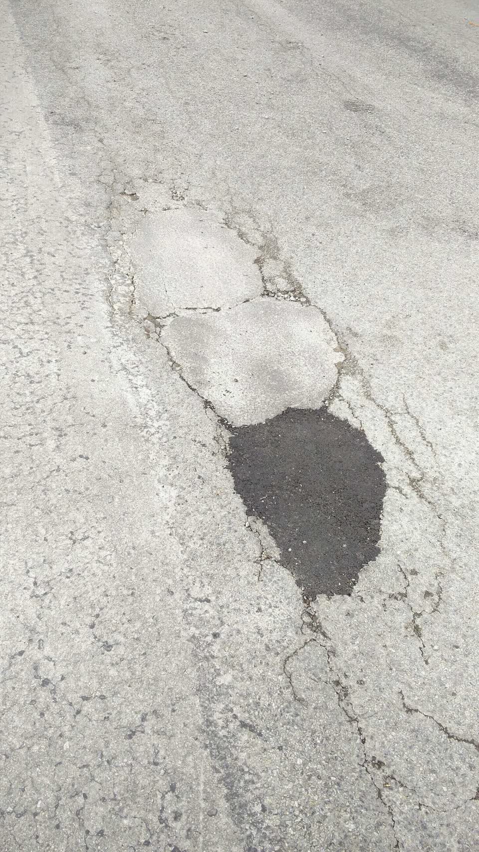 The photograph attached to this roading/streets report