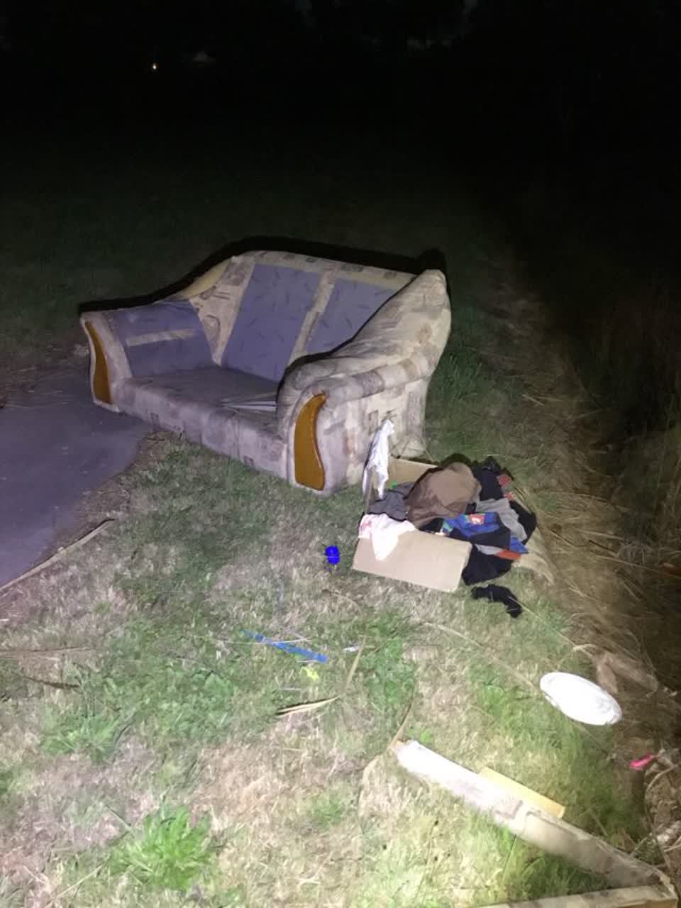 The photograph attached to this rubbish/recycling report