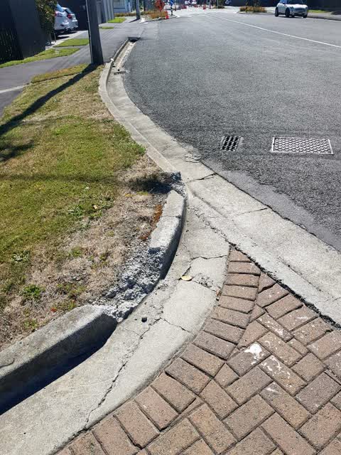 Roading/Streets, a report photo