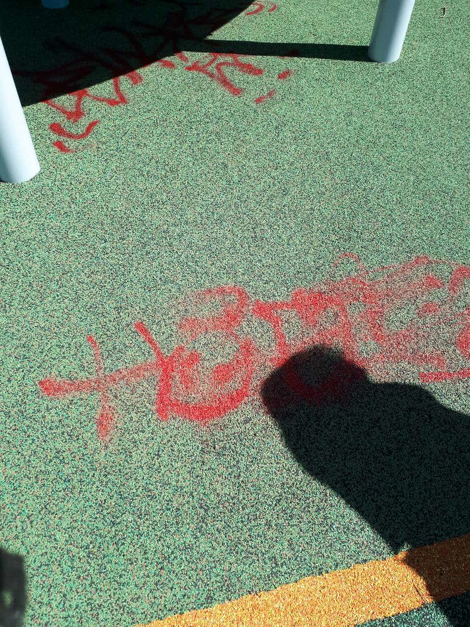 The photograph attached to this graffiti report