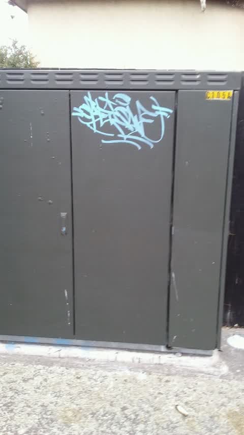 Graffiti, a report photo