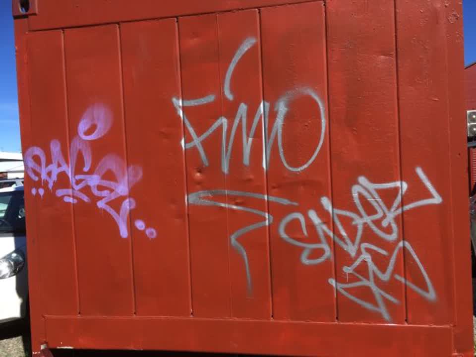 The photograph attached to this graffiti report
