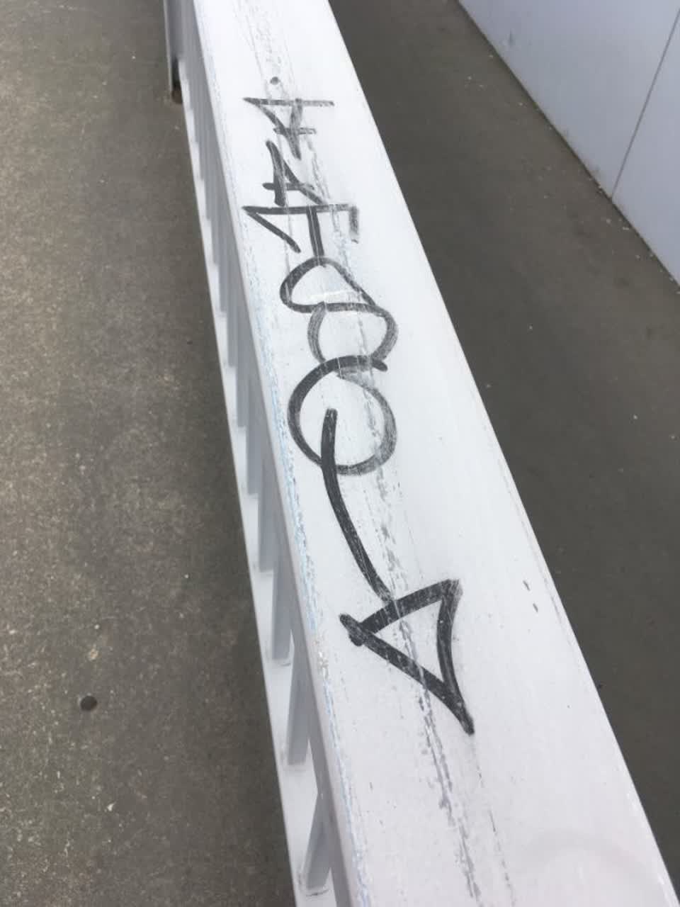The photograph attached to this graffiti report