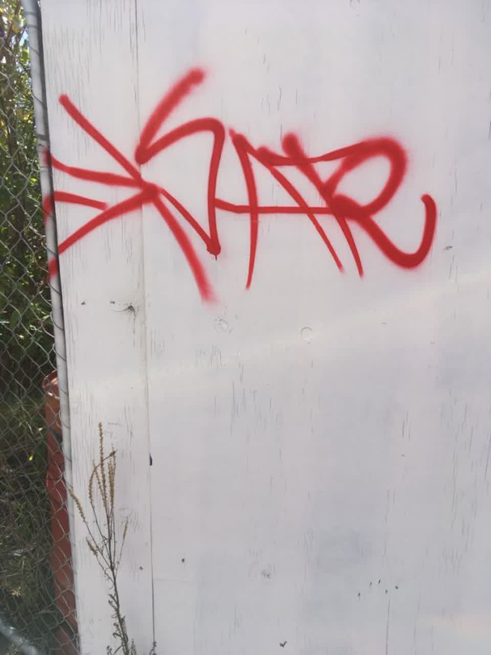 The photograph attached to this graffiti report