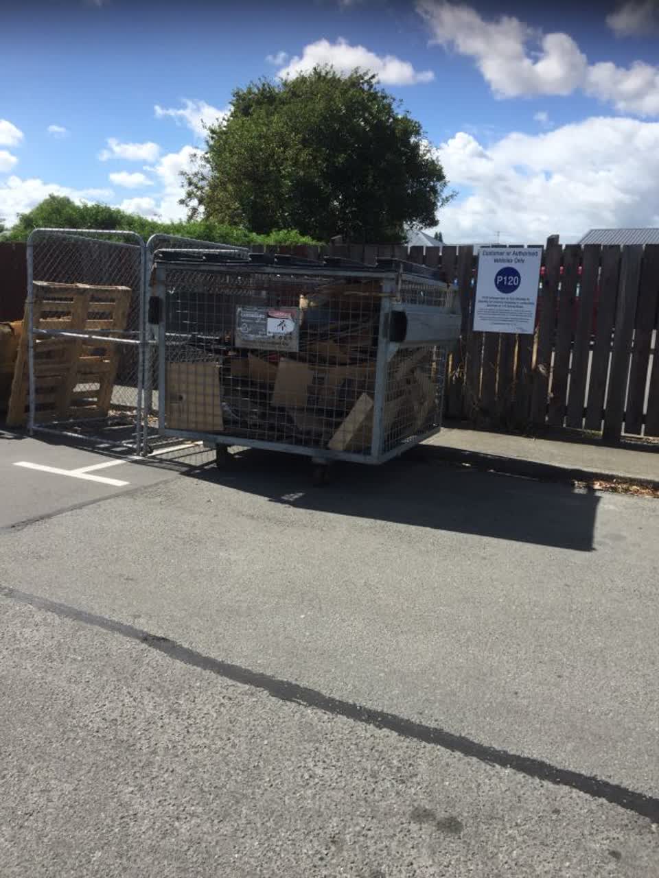 The photograph attached to this rubbish/recycling report