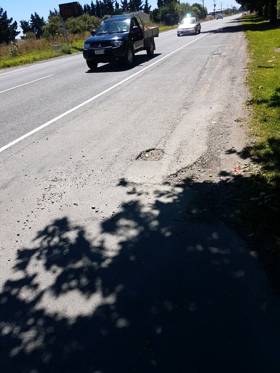 The photograph attached to this roading/streets report