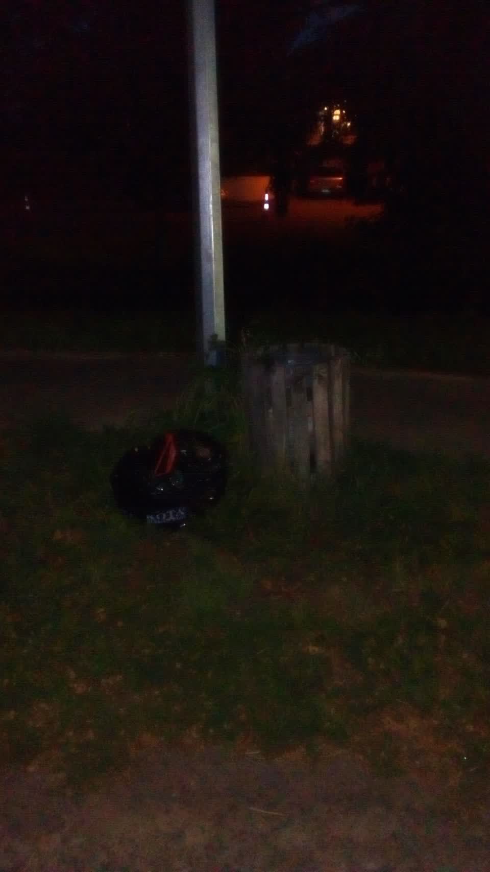 The photograph attached to this rubbish/recycling report