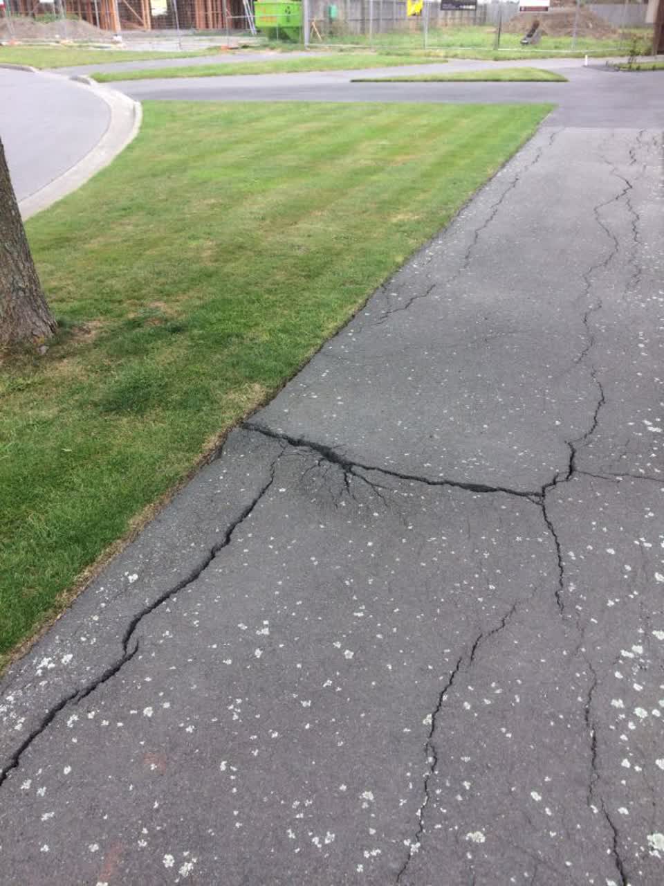 The photograph attached to this roading/streets report