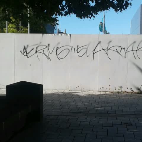 Graffiti, a report photo