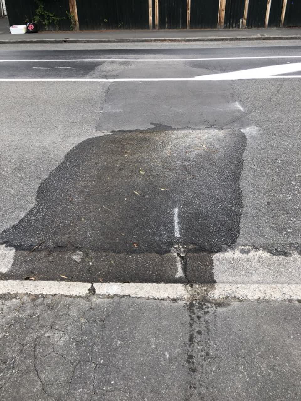 The photograph attached to this roading/streets report