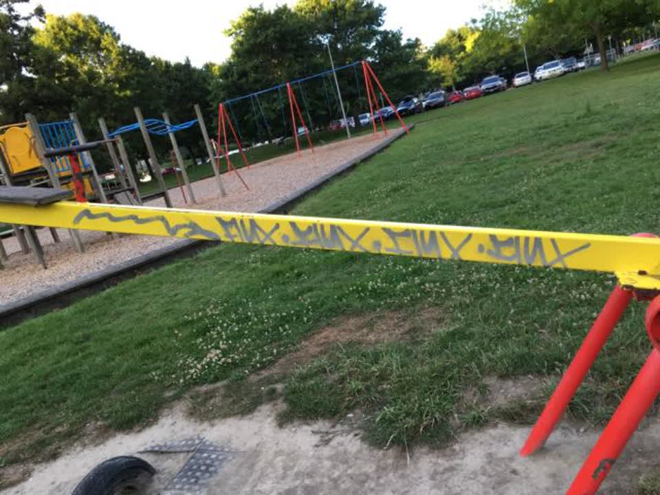 The photograph attached to this graffiti report
