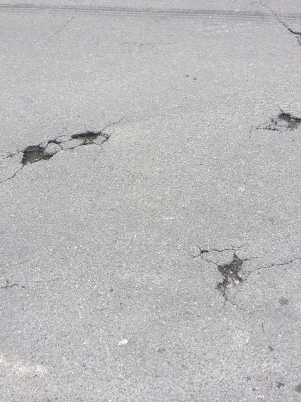 The photograph attached to this roading/streets report