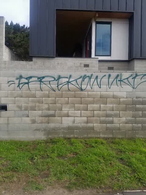 Graffiti, a report photo