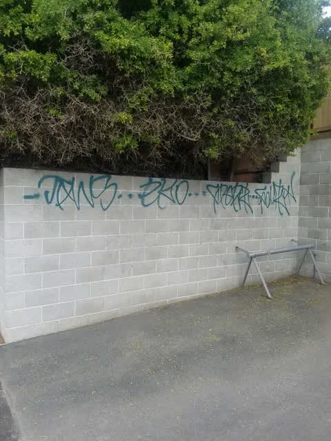 Graffiti, a report photo