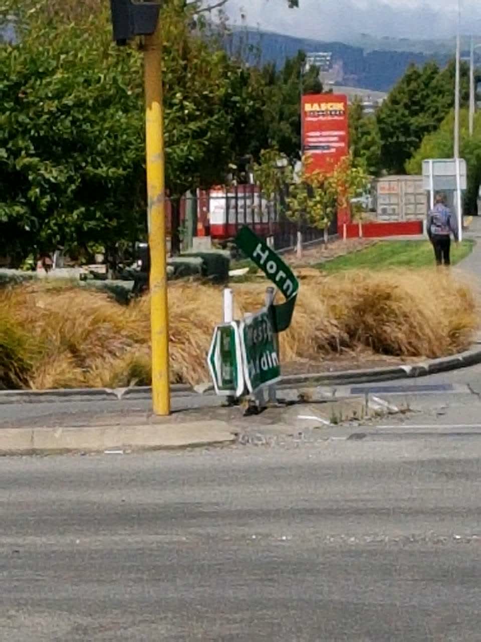 The photograph attached to this roading/streets report