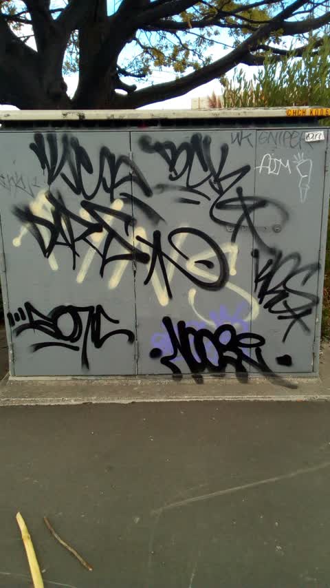 Graffiti, a report photo