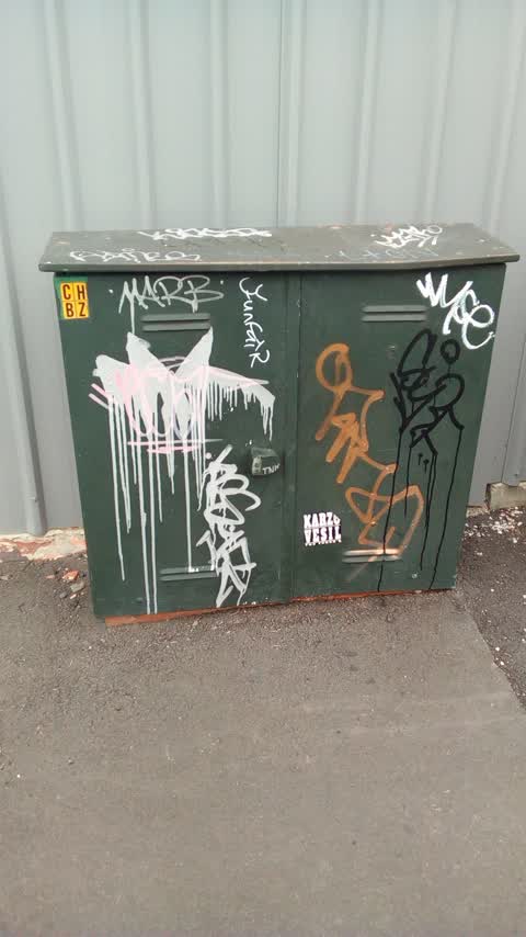 Graffiti, a report photo
