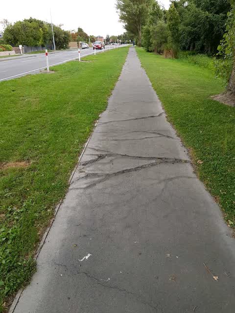 Roading/Streets, a report photo