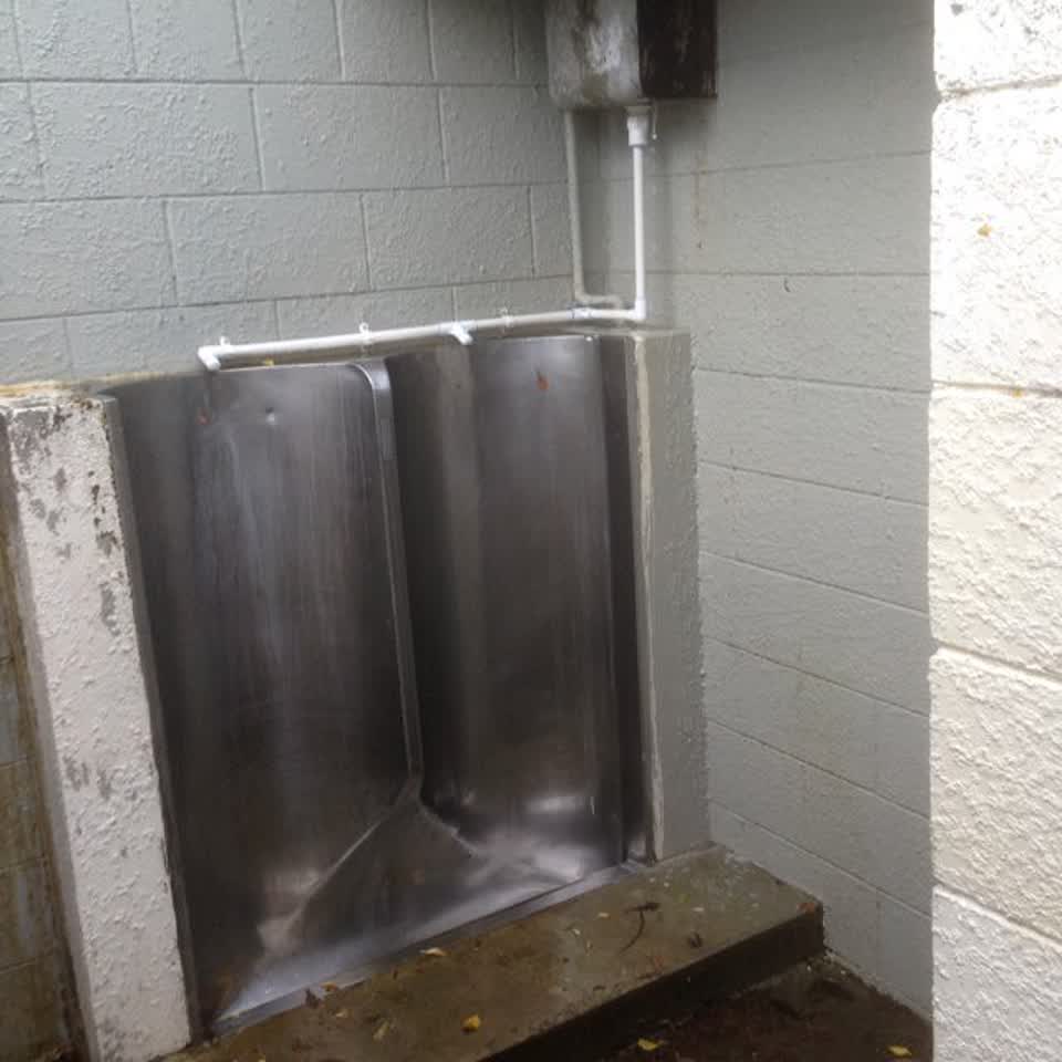 The photograph attached to this water supply report