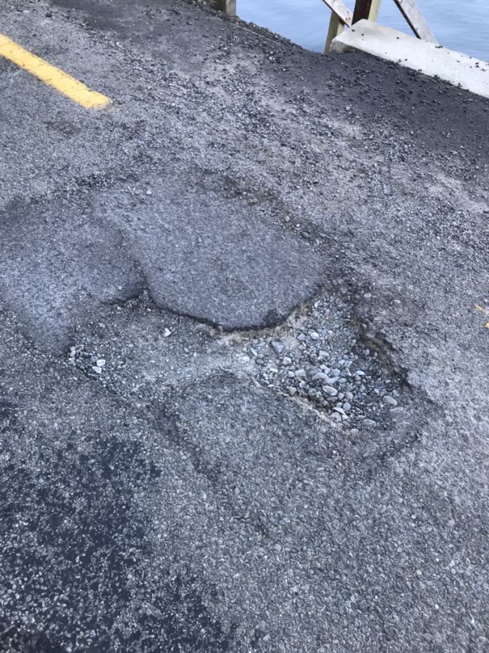 The photograph attached to this roading/streets report