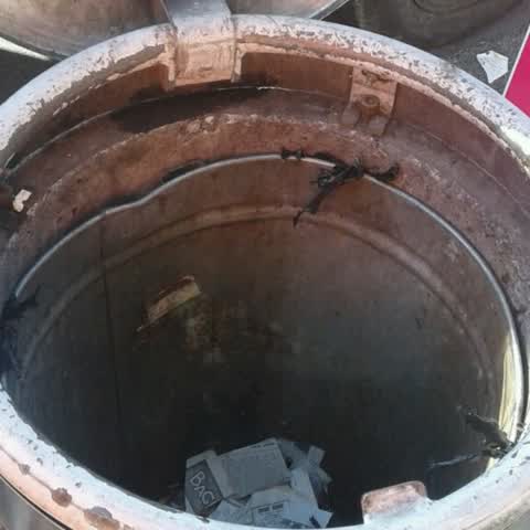 Rubbish/Recycling, a report photo