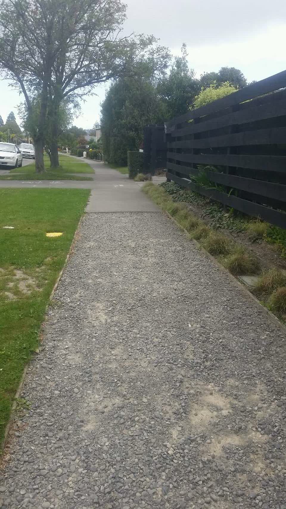The photograph attached to this roading/streets report