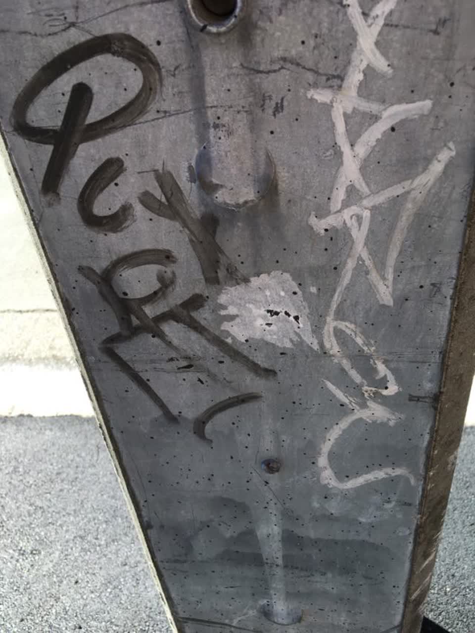 The photograph attached to this graffiti report